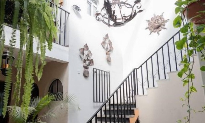 Zona 11 Apartment | RusNovena Apartment #1- Zone 11 - With A/C