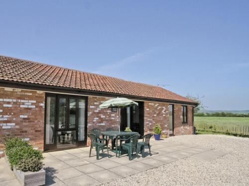 Lympsham House | Russet Cottage - E4678