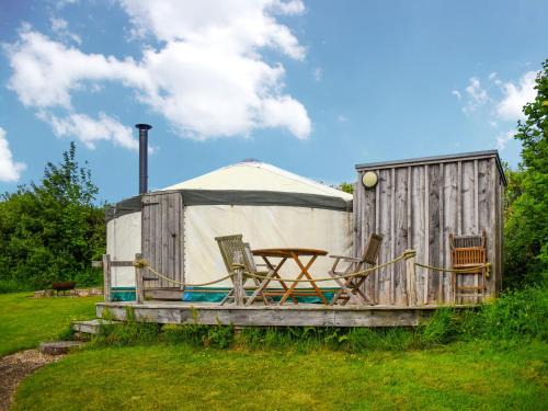 Bridport House | Russet Yurt - Ukc6945