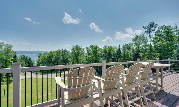 Pittsburg House | Rustic 3-Story Pittsburg Cabin w/Lake & Mtn Views