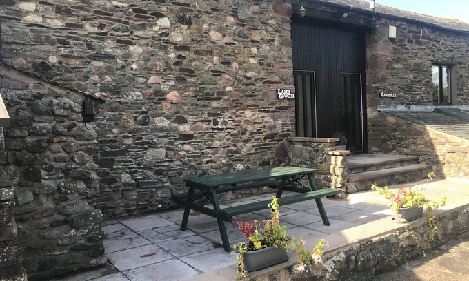 Cockermouth Cottage | Rustic barn Cottage in a rural village with traditional open fireplace sleeps 5.