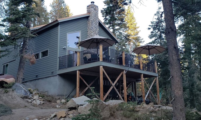Big Creek Cabin | Rustic cabin in the Shaver/Huntington lake area