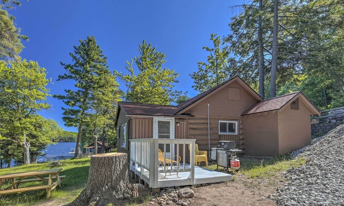 Minocqua Cabin | Rustic Cabin Living: Weekly Rental Friday-Friday