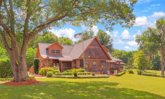 Lake Helen Apartment | Rustic Cabin Retreat in the Antiques Room at the Cabin On The Lake!