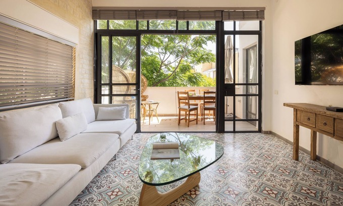 Tel Aviv City Center Apartment | Rustic Charm Tel Aviv CTR by Sea N' Rent