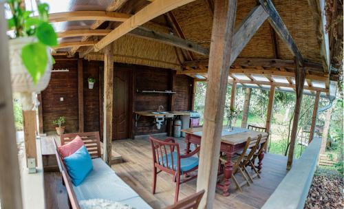 Balatonkenese House | Rustic&Green Guesthouse for 6 people FREE AIRCONDITIONER FREE COFFEE FREE PARKING