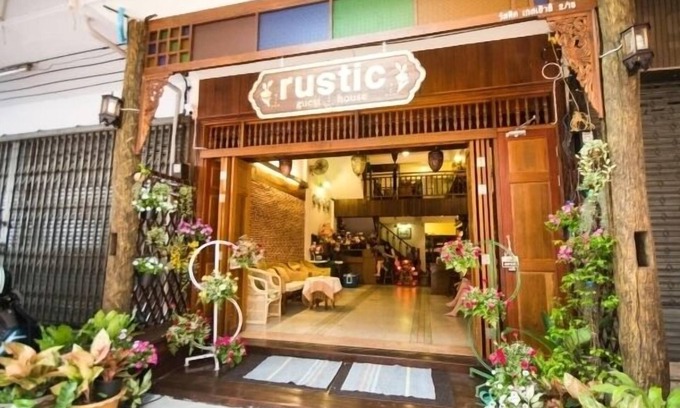 Chang Moi House | Rustic Guesthouse