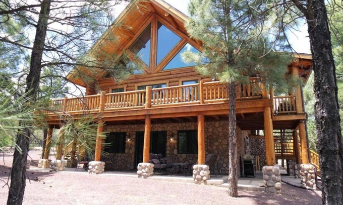 Sierra Pines Cabin | Rustic Log Cabin in the Pines , 4 bed , 2 Bath, Next to Forest