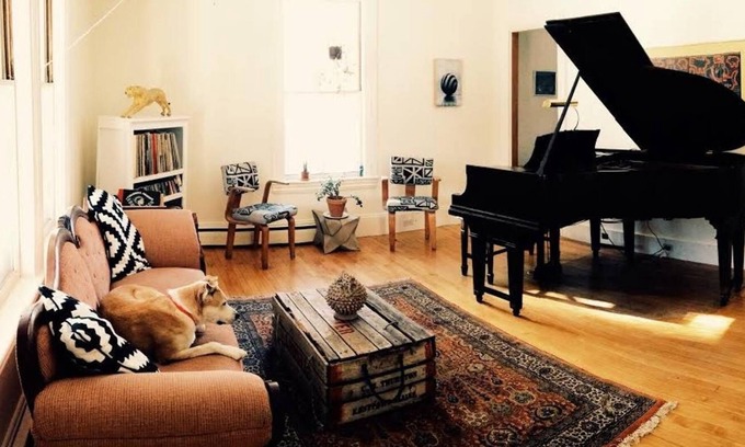 Manset House | Rustic Manset Artist's Home