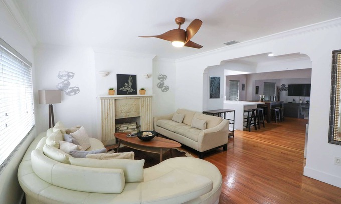 Northeast Miami Villa | Rustic Modern Miami Villa, Private Patio and BBQ