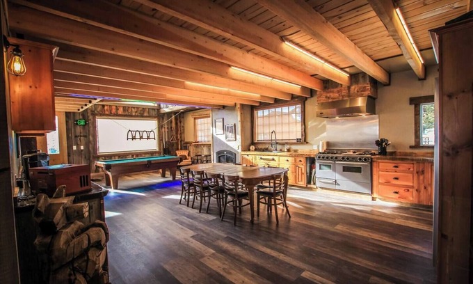 Dubois Apartment | Rustic Mountain Modern Retreat from vacant restaurant to cozy mountain lodge