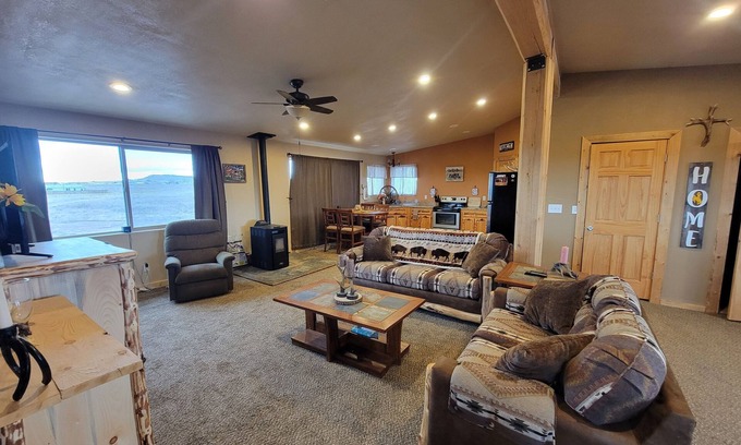 Riverton Apartment | Rustic, Peaceful Knotty Pine Log Studio Loft with amazing views!