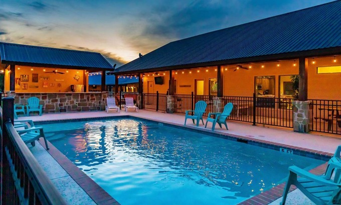 Sabinal House | Rustic Riviera Sleeps 28w/5bdrm OptHeatedPool PingPong FREE FrioAccess@ConcanVIP