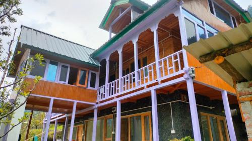 Banjar Cabin | Rustichome