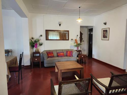 Anuradhapura Apartment | Ruwanwali Villa