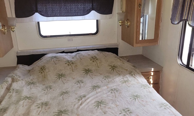 Knoxville House | RV by trailer off old Rutledge pike