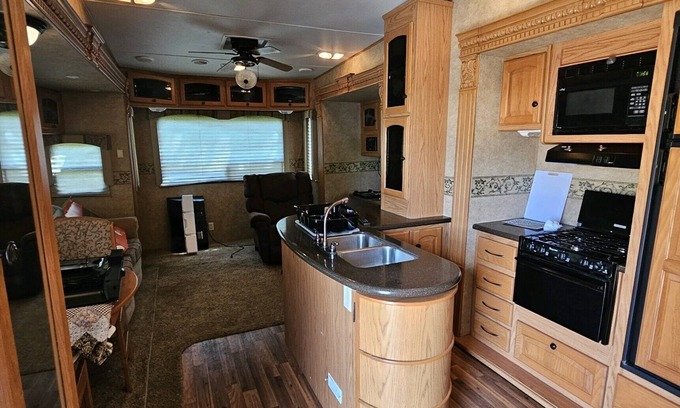 Jerusalem House | RV with 4 slide outs