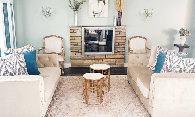 North Bellmore House | Ryder Cup Accommodation <8 miles Bethpage Black. heated salt water pool