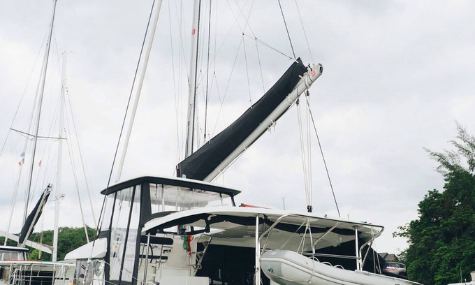 Pa Klok Boat Rental | S/Y P&B: 2017 Lagoon 42 in owner's version (3-cabin layout).