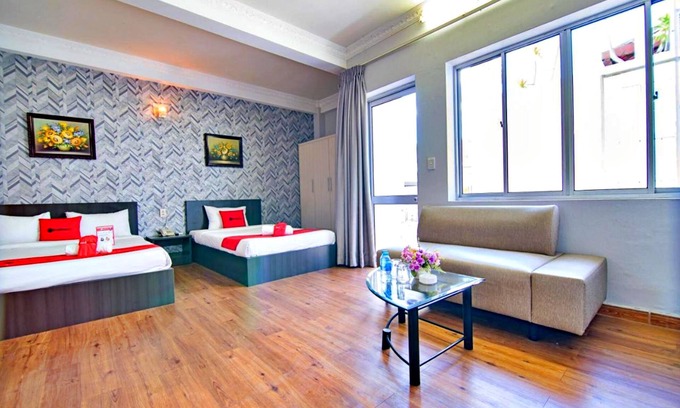Tan Binh Hotel | S79 Quynh Giang Airport Hotel