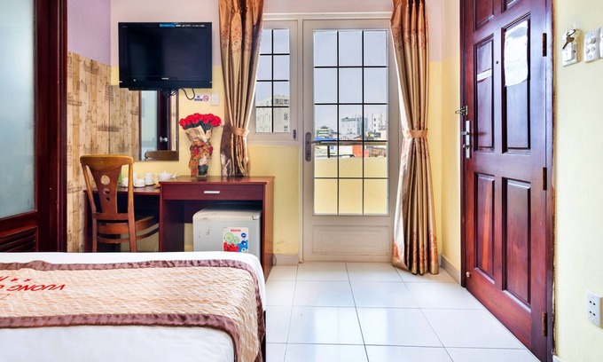 Tan Binh Hotel | S79 Vuong Quang Airport Hotel