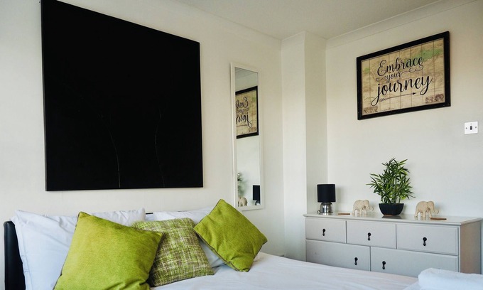 Taunton Apartment | SA Today St Margarets Court Taunton