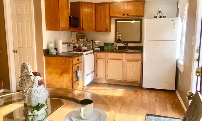 Fort Payne House | Sacred Sanctuary Walking distance to downtown Fort Payne AL.