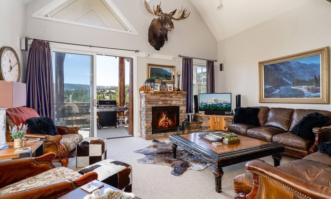 Saddle Ridge Condo | Saddle Ridge V2 (3-Bedroom Condo) with Mountain view by Moonlight Basin Lodging