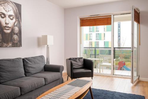 Zoliborz Apartment | Sady Żoliborskie Generous Apartment