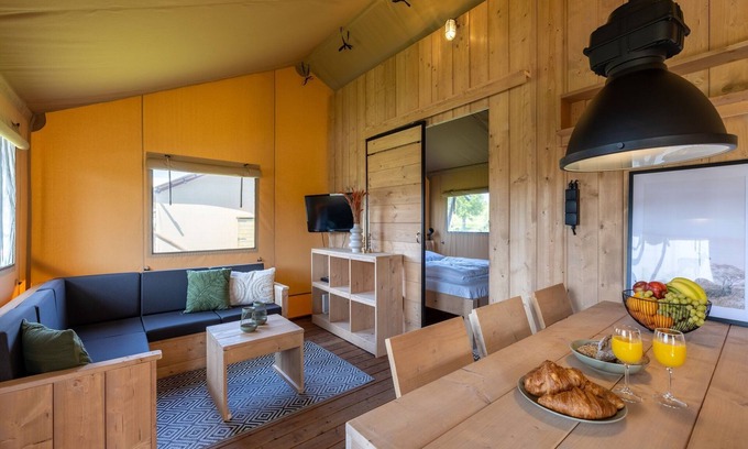 Andijk House | Safari Lodge near IJsselmeer Glamping