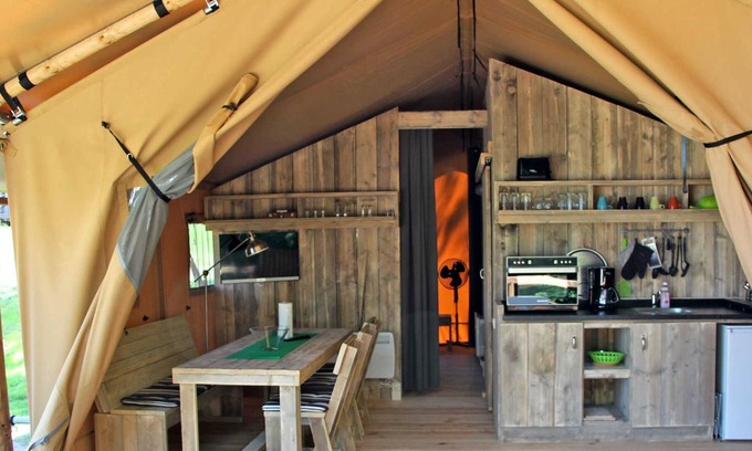 Hohenlychen House | Safari tent I - safari tent on the beach