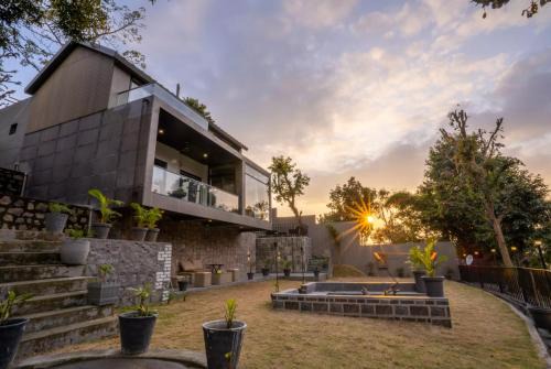Dehradun Villa | SaffronStays Elysian