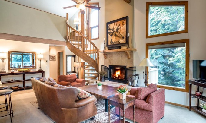 Warm Springs House | Sage Road 415A