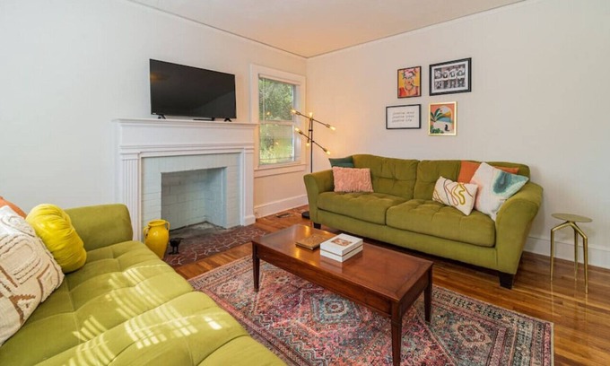 Parker House | Sage Submarine- Pet Friendly Home 2 mi to Downtown