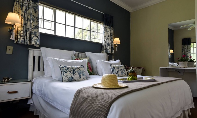 Muldersdrift House | Sagewood Cottage for 2 People With Wonderful Private Terrace in Garden!