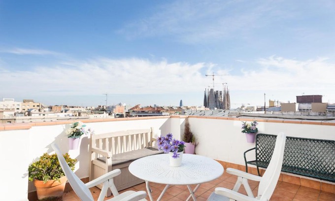 el Camp d'en Grassot i Gracia Nova Apartment | Sagrada Familia Attic - Terrace Bcn Views