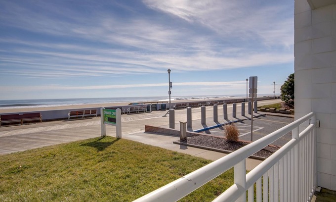Ocean City Hotel | Sahara Motel