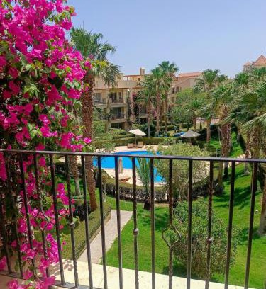 Sahl Hasheeh Apartment | Sahl hasheesh veranda resort cozy beach studio pool view