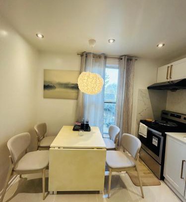 Grimsby Apartment | SAI GON Suit