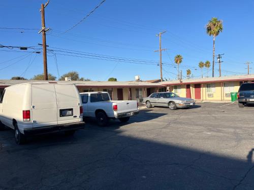 Lancaster Hotel | Sai Park Motel