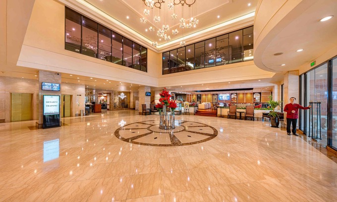 Nguyen Hue Walking Street Hotel | Saigon Prince Hotel