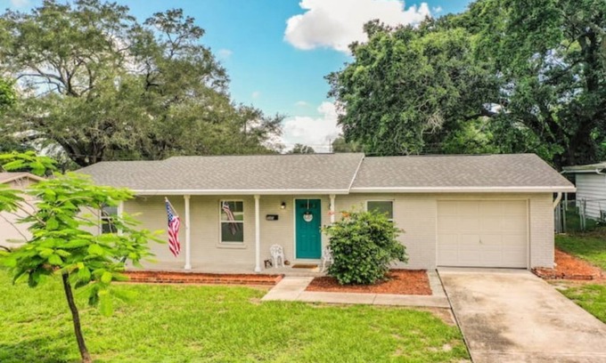 Lakeland House | Sail Away Retreat in Lakeland Fl