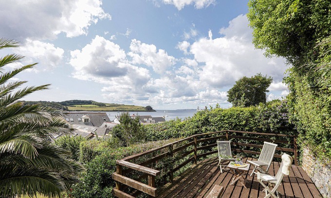 St. Mawes Cottage | Sail Loft - Three Bedroom Cottage, Sleeps 5
