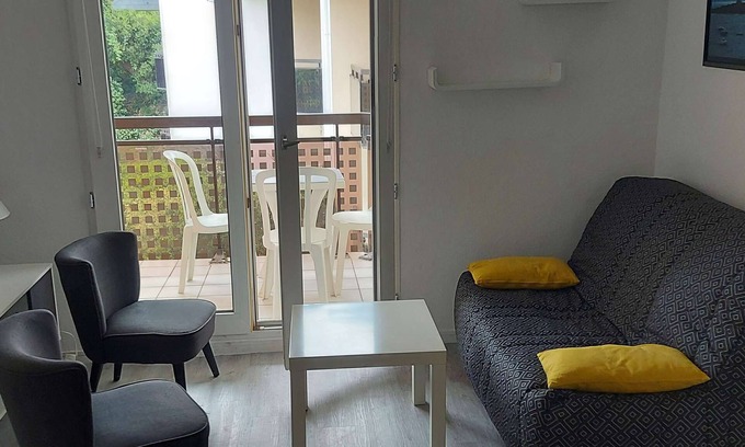 Saint-Marc-sur-Mer Apartment | Saint Marc SUR MER - Studio Cabine Pour 4 Personnes à 50m de la Plage