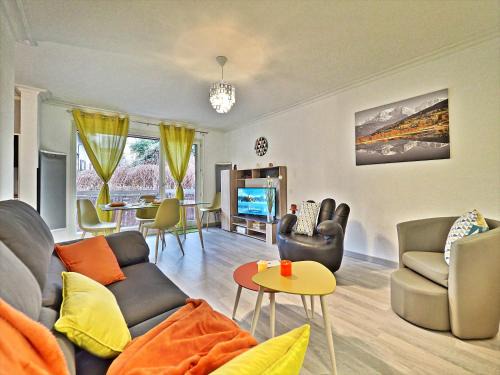 Annemasse Apartment | Saleve - close to Geneva 64m2-wifi-parking-2 bedrooms