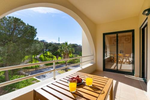 Salgados Apartment | Salgados Sunny Beach Apt - 7 min walk from Beach