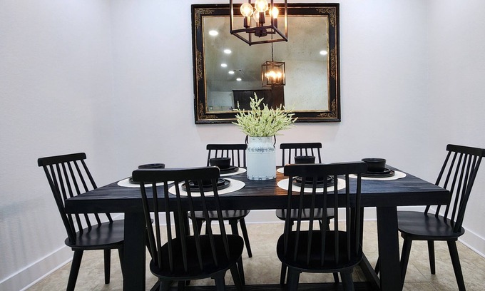Clodine House | Salma's Cozy Home nIn Richmond Tx