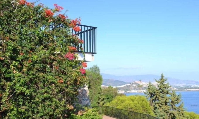 Salobrena Cottage | Salobrena: House with garden