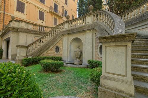 Quartiere III Pinciano Apartment | Salotto19 - Villa Borghese