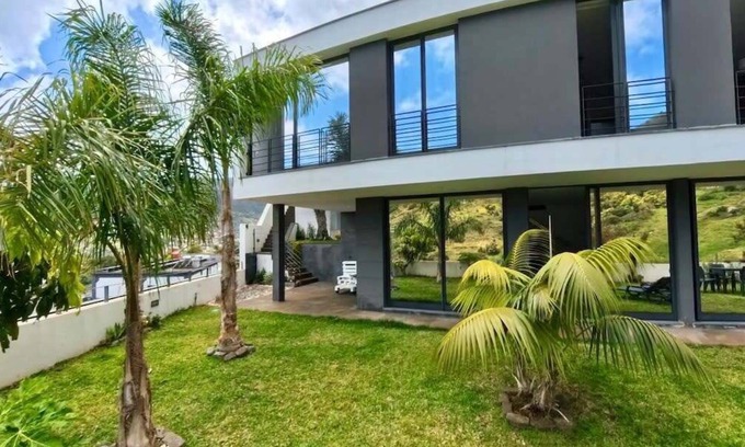 Machico Villa | Salt and Pepper House